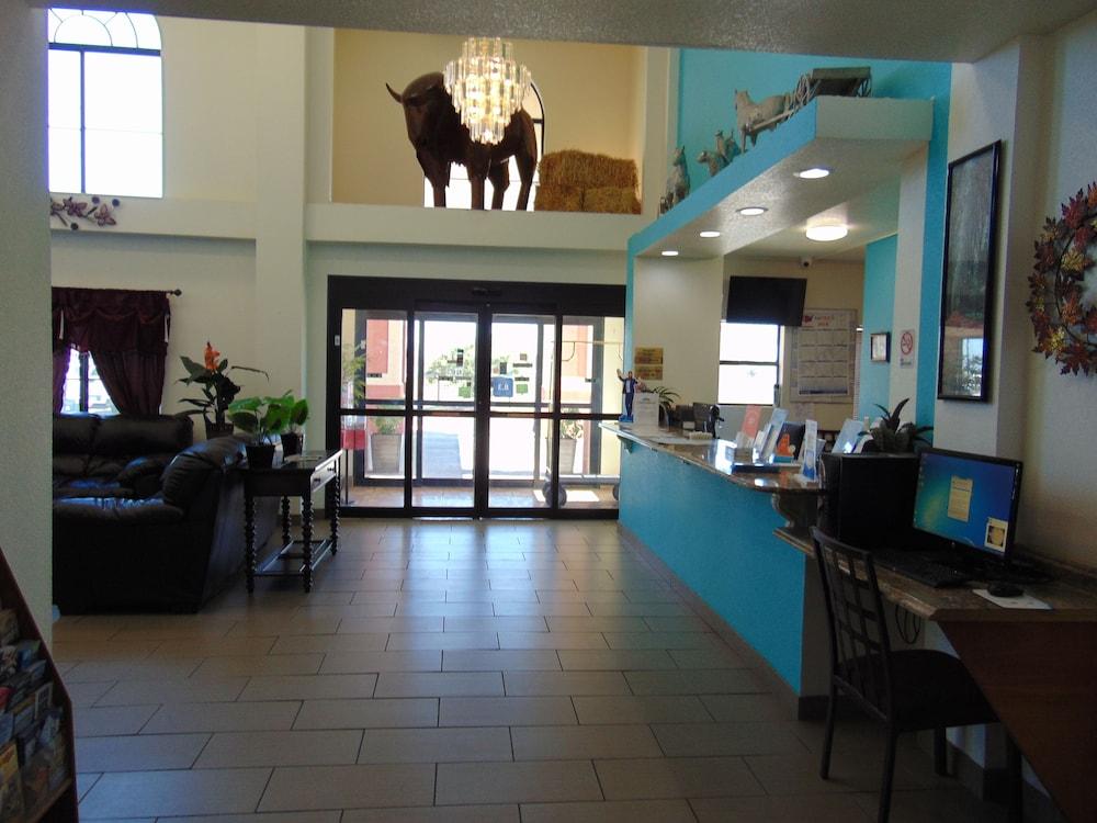 Howard Johnson By Wyndham Lubbock Tx Buitenkant foto