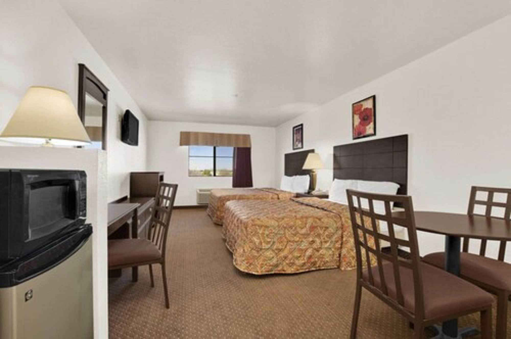 Howard Johnson By Wyndham Lubbock Tx Buitenkant foto