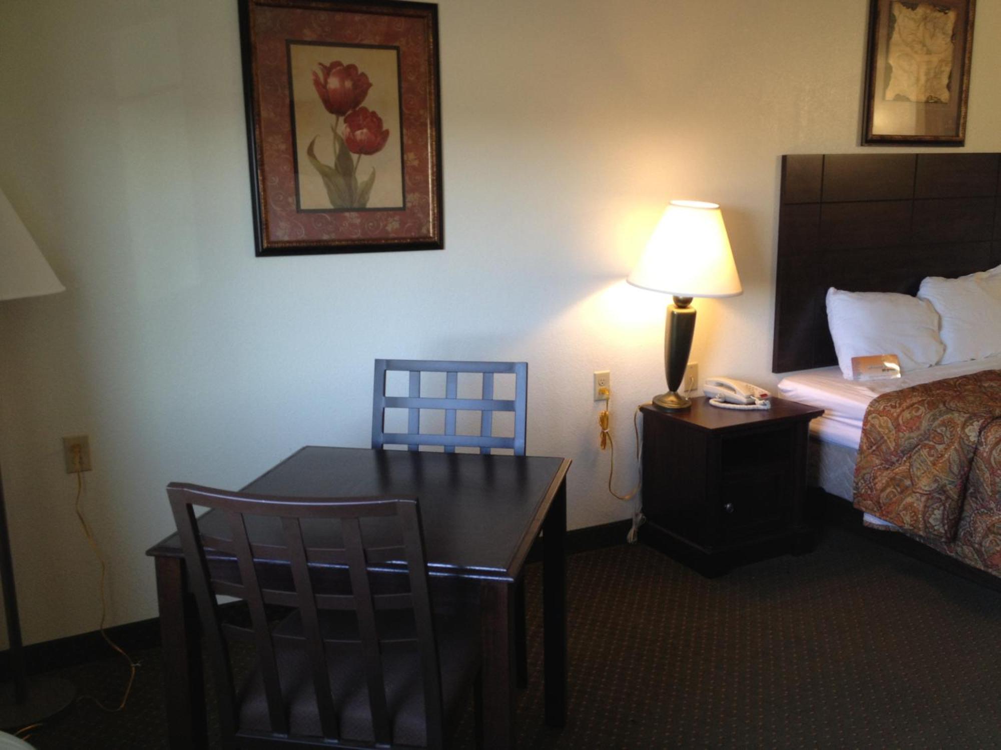 Howard Johnson By Wyndham Lubbock Tx Buitenkant foto