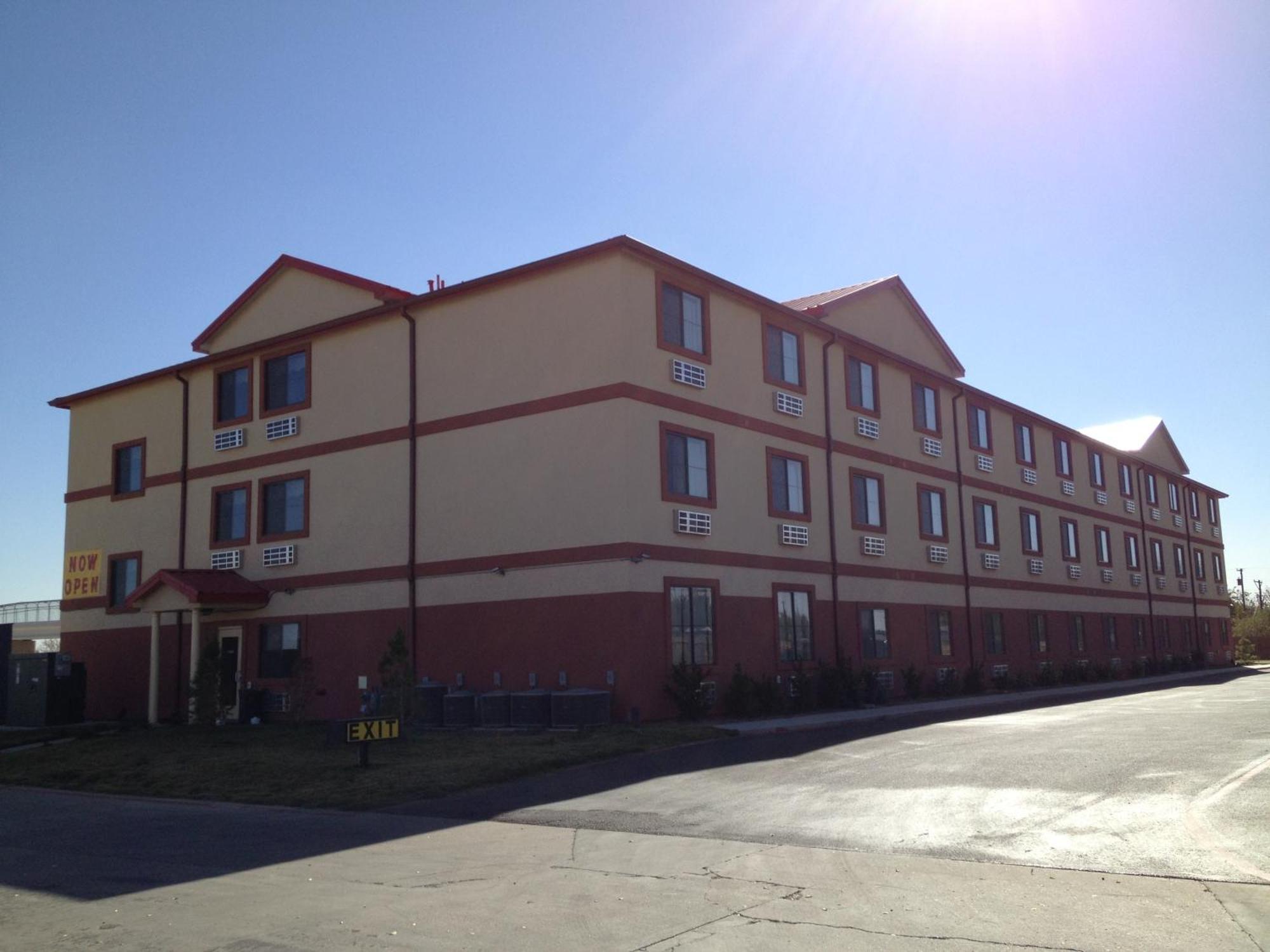 Howard Johnson By Wyndham Lubbock Tx Buitenkant foto