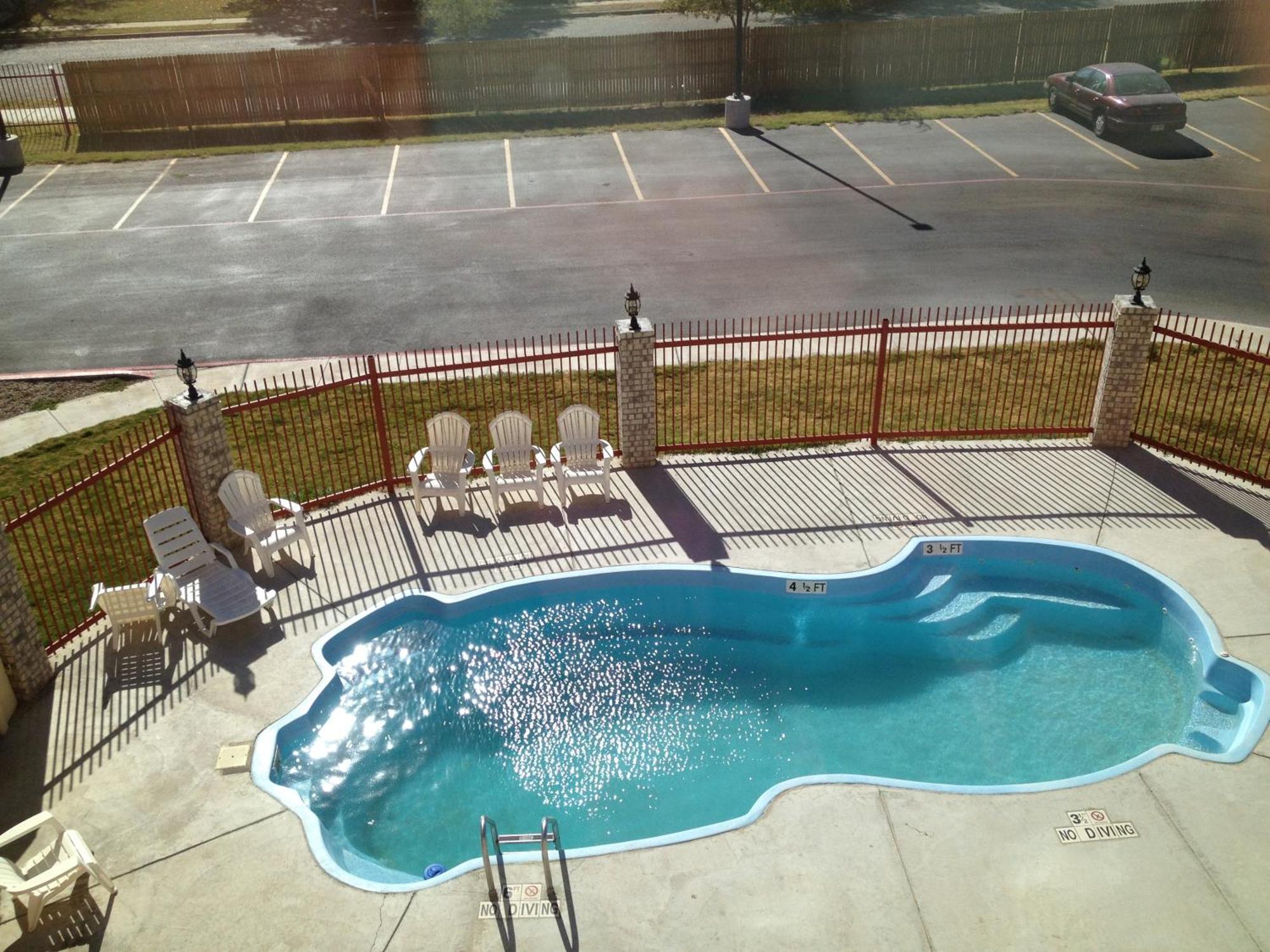 Howard Johnson By Wyndham Lubbock Tx Buitenkant foto