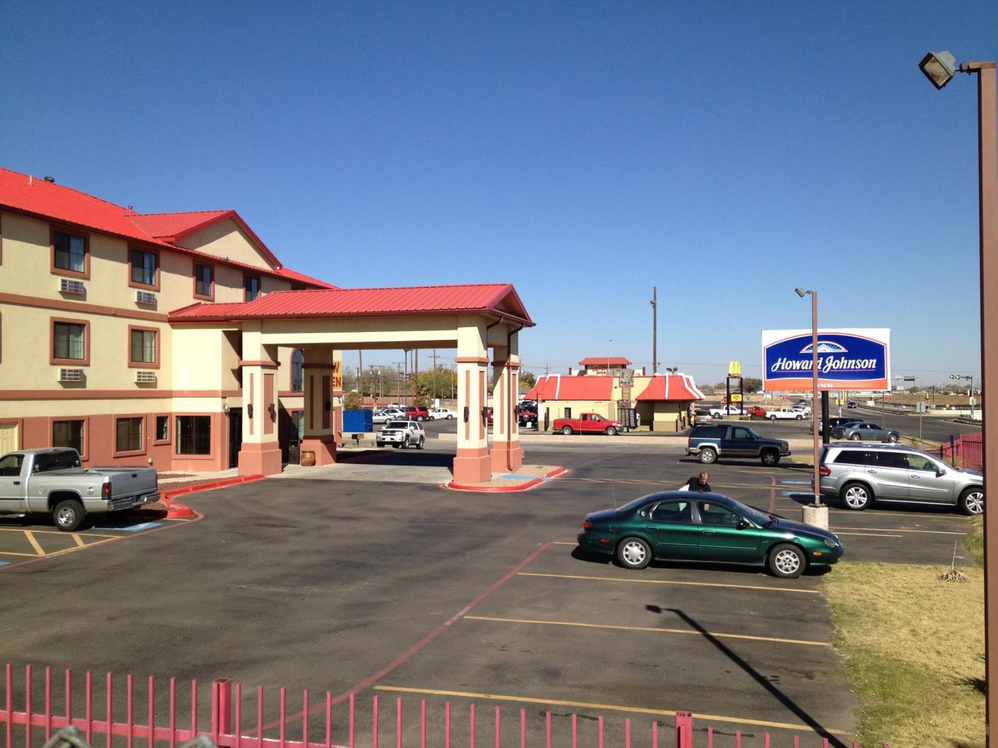 Howard Johnson By Wyndham Lubbock Tx Buitenkant foto