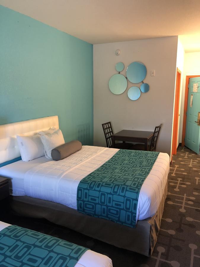 Howard Johnson By Wyndham Lubbock Tx Buitenkant foto